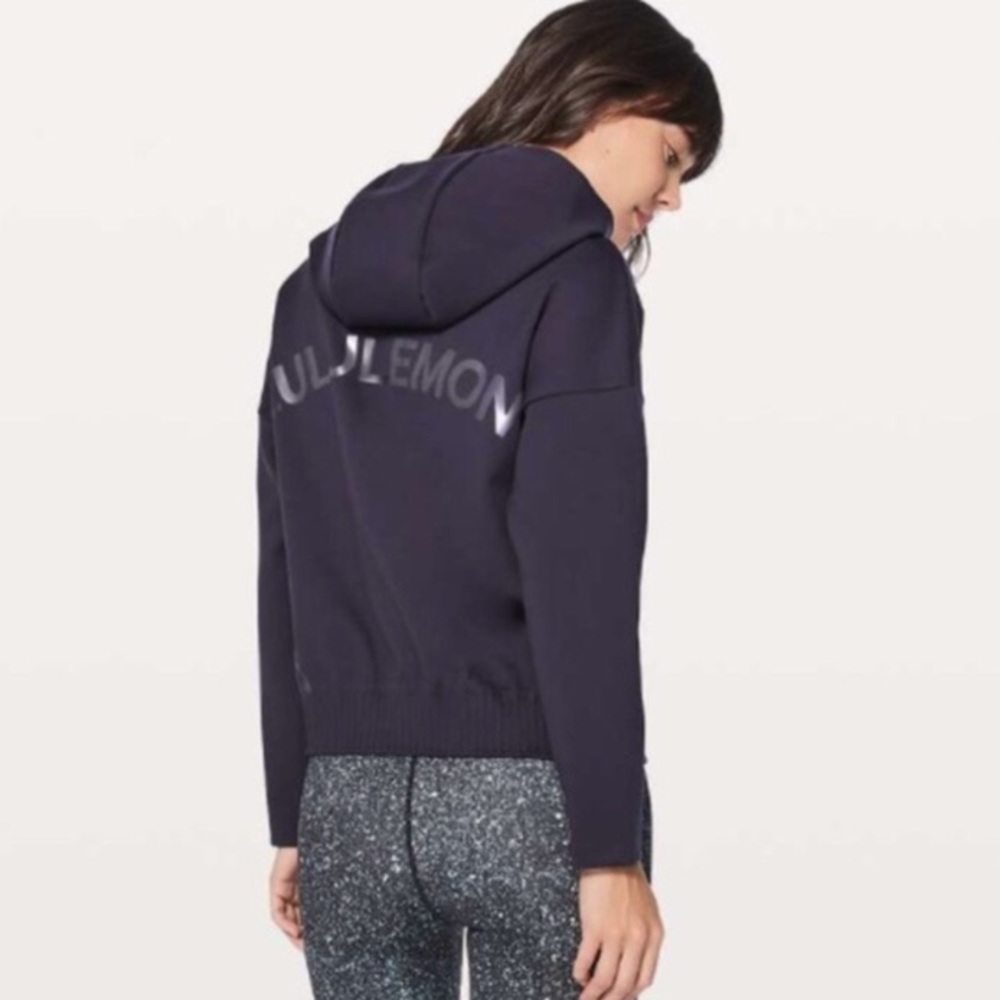Lululemon Size 4 ✨Shaped Jacket Expression ✨